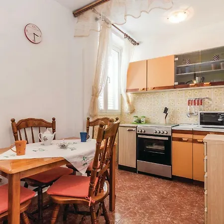 Two-bedroom In زادار